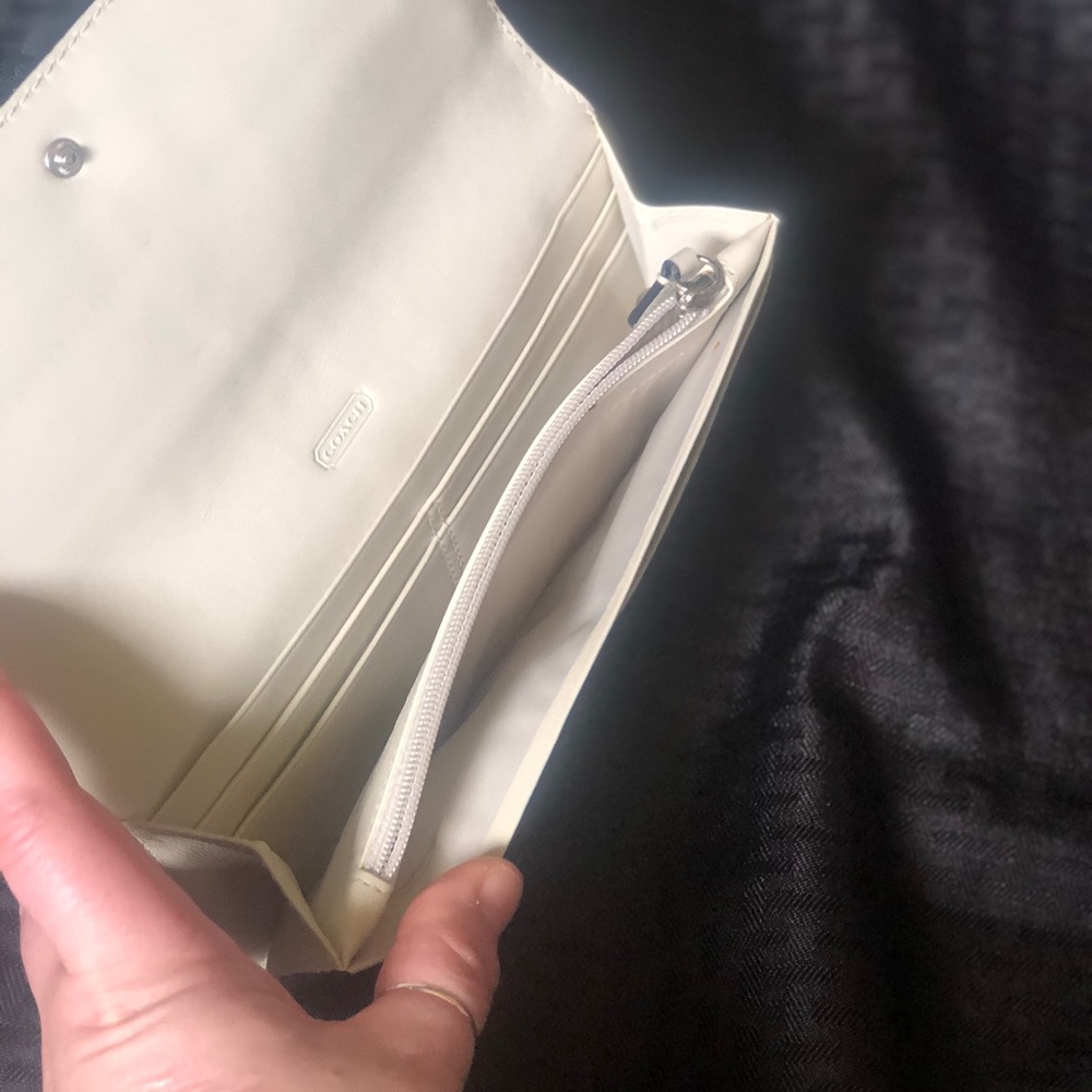 Coach Wallet - Picture 4 of 4